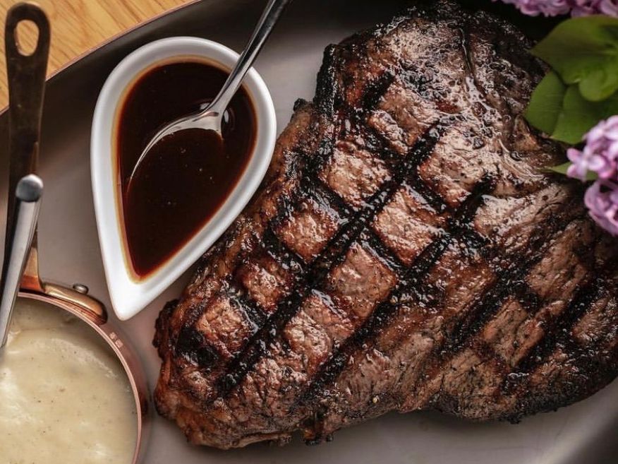 A plate by Chris Manos, bbq private chef in Los Angeles